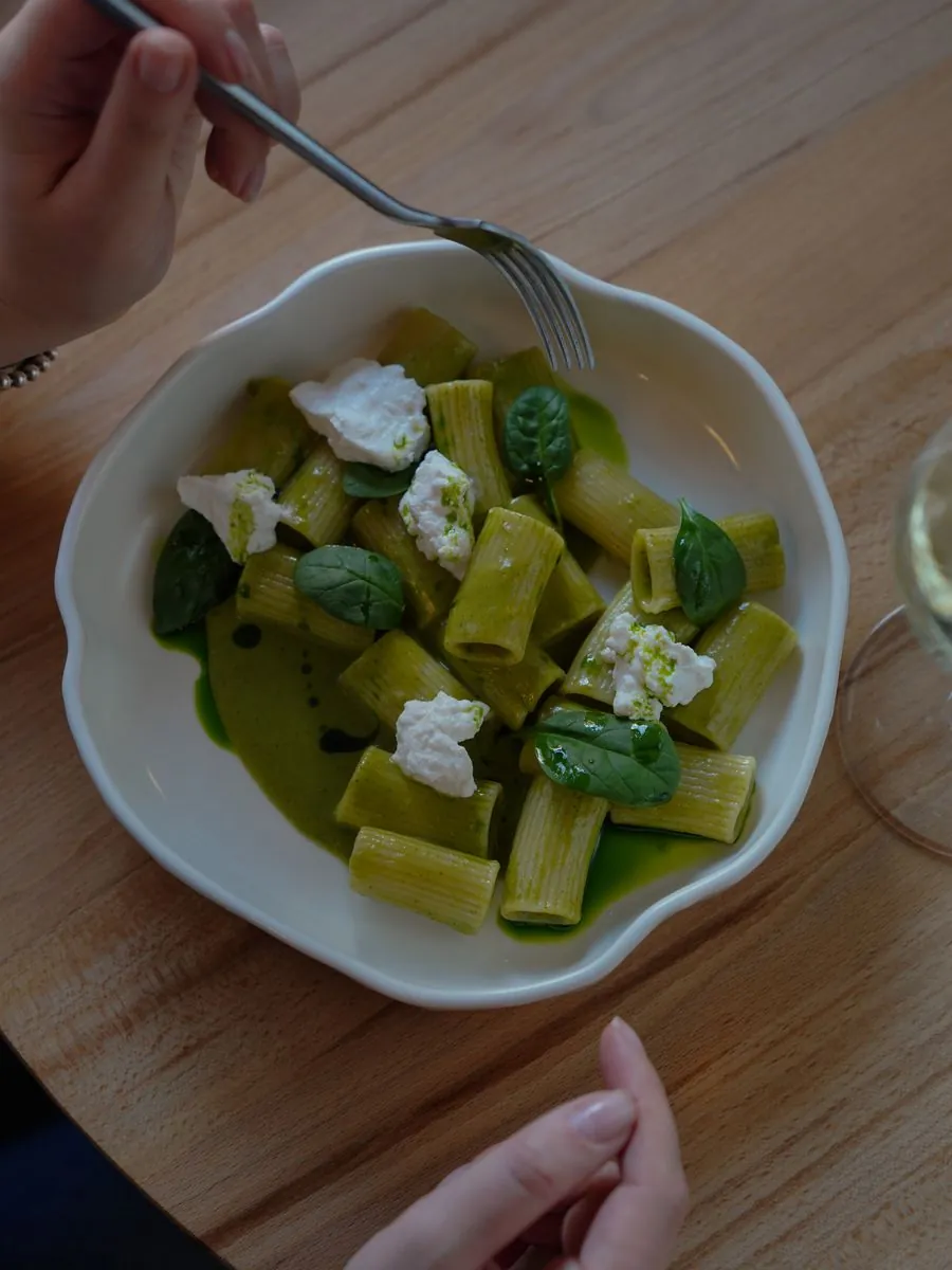 Rigatoni, ricotta & herbs